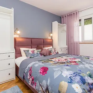 Apartment Twins, Poreč